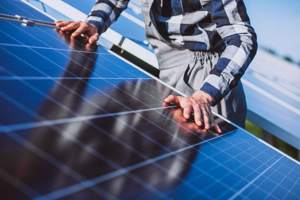 solar roof shingles